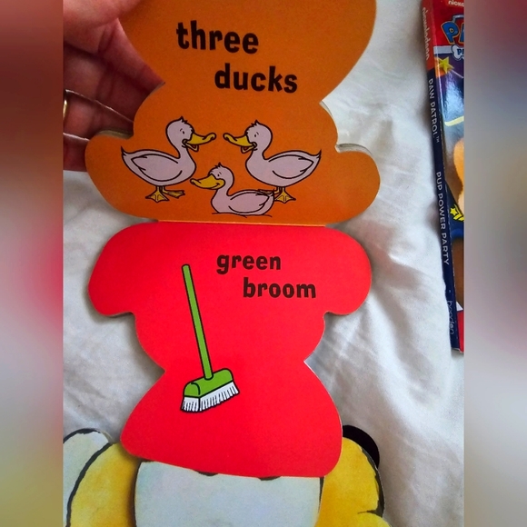 Toddler Board Books Lot - Picture 5 of 7